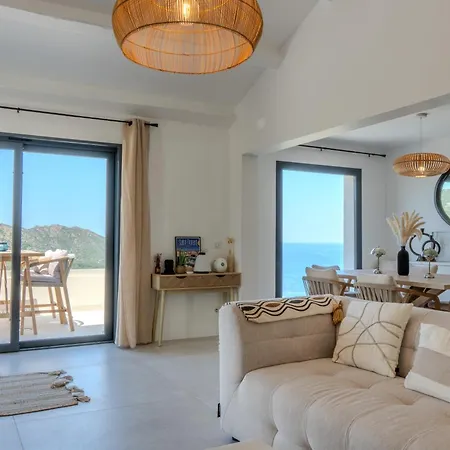 Roya Villa